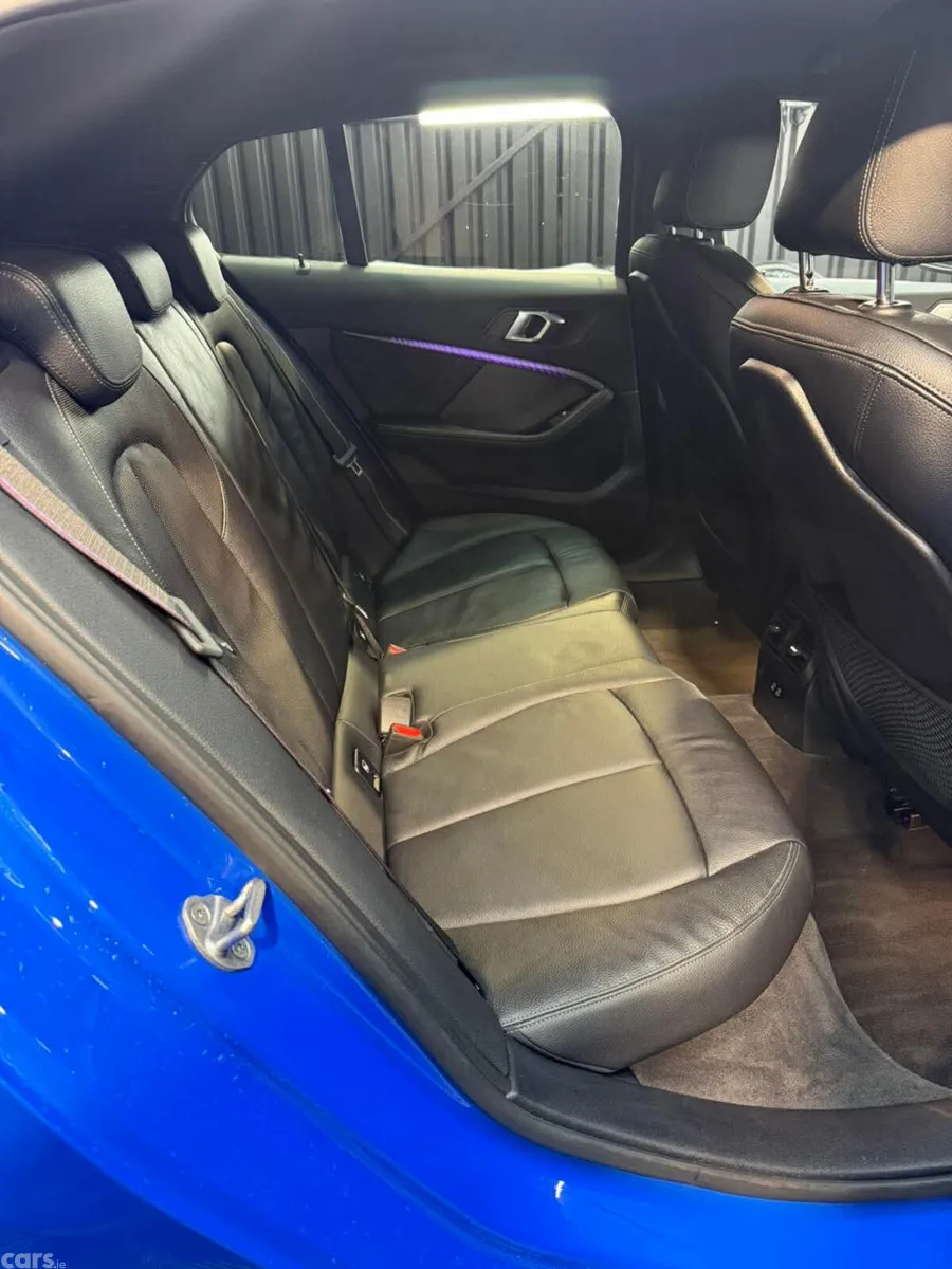 BMW 1-Series Hatchback, Diesel, 2021, Blue