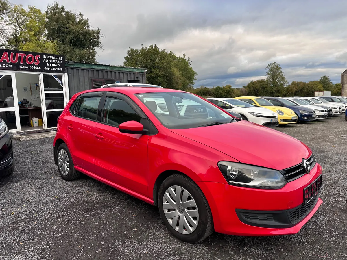 Volkswagen Polo Hatchback, Petrol, 2012, Red