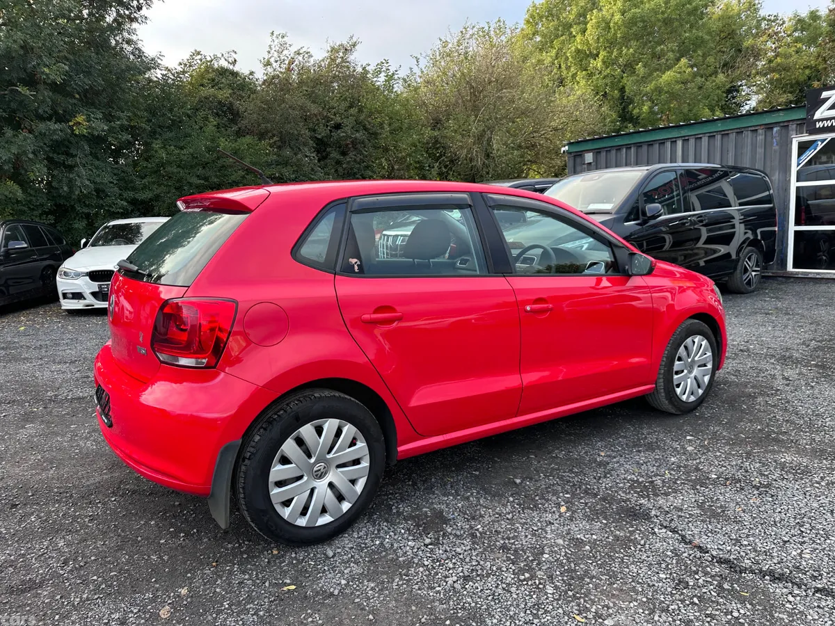 Volkswagen Polo Hatchback, Petrol, 2012, Red