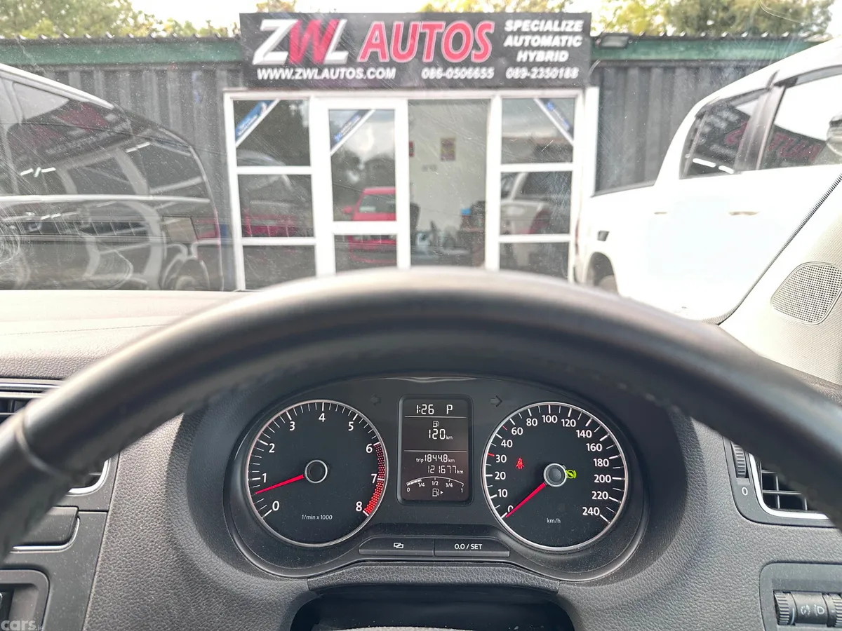 Volkswagen Polo Hatchback, Petrol, 2013, Red