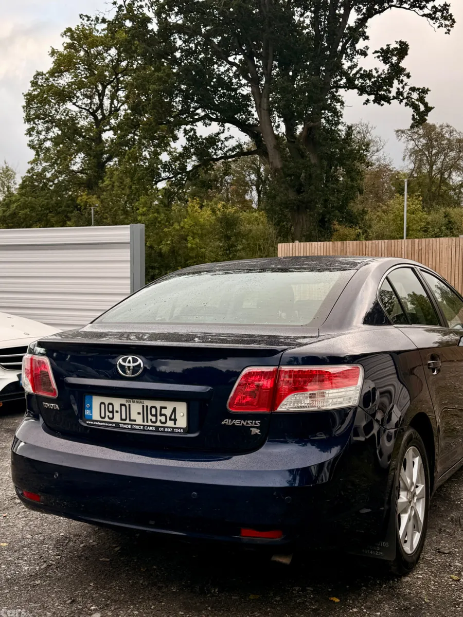 Toyota Avensis Saloon, Diesel, 2009, Blue