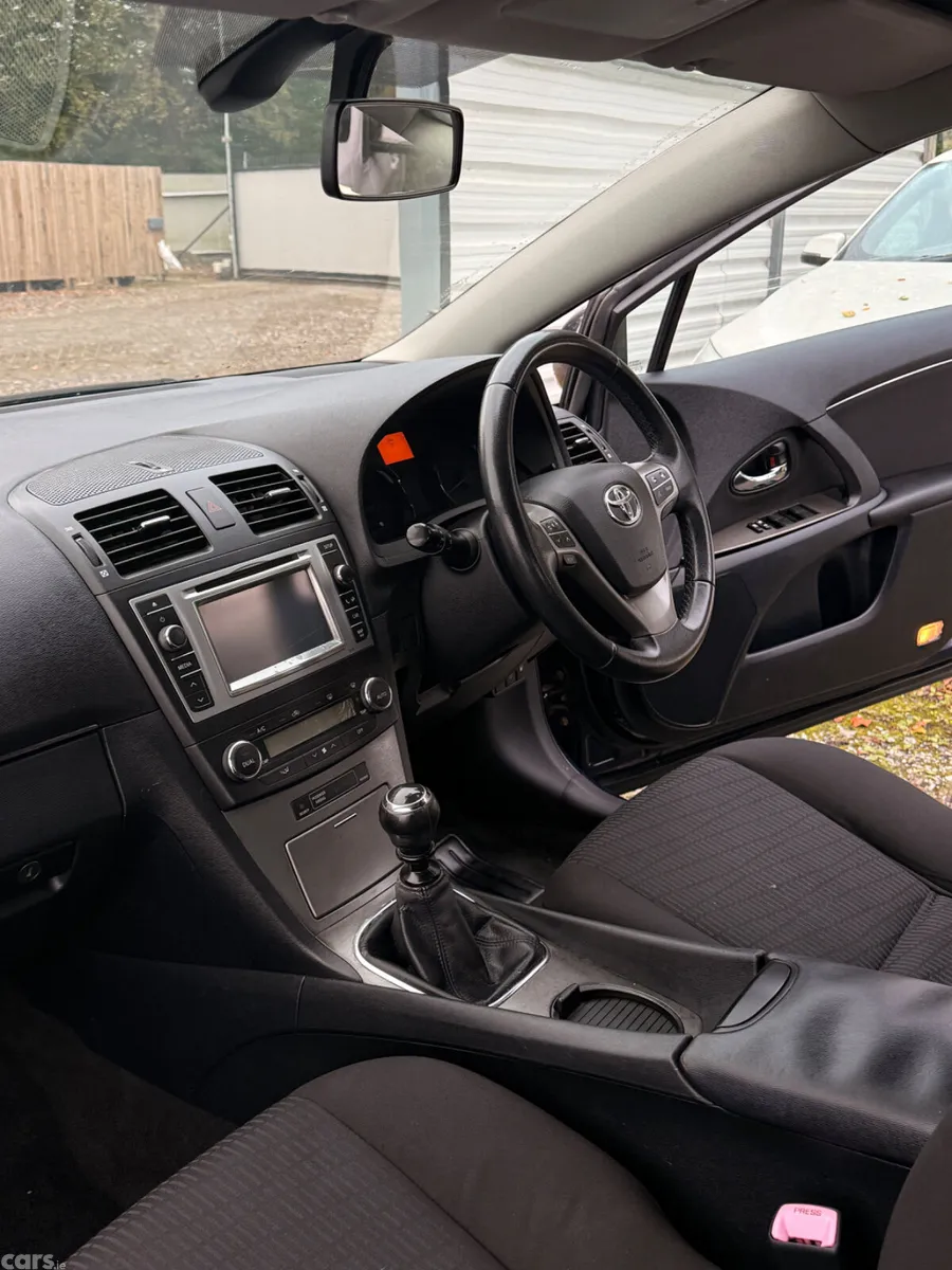 Toyota Avensis Saloon, Diesel, 2009, Blue
