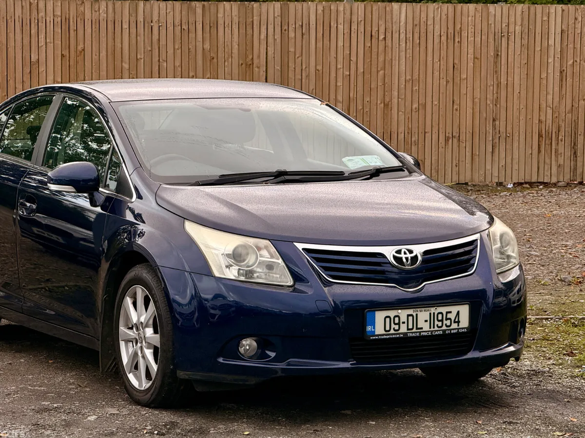 Toyota Avensis Saloon, Diesel, 2009, Blue