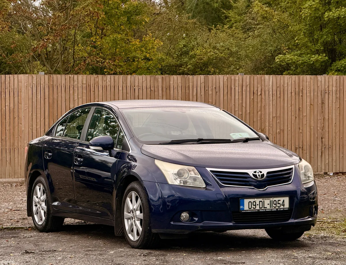Toyota Avensis Saloon, Diesel, 2009, Blue
