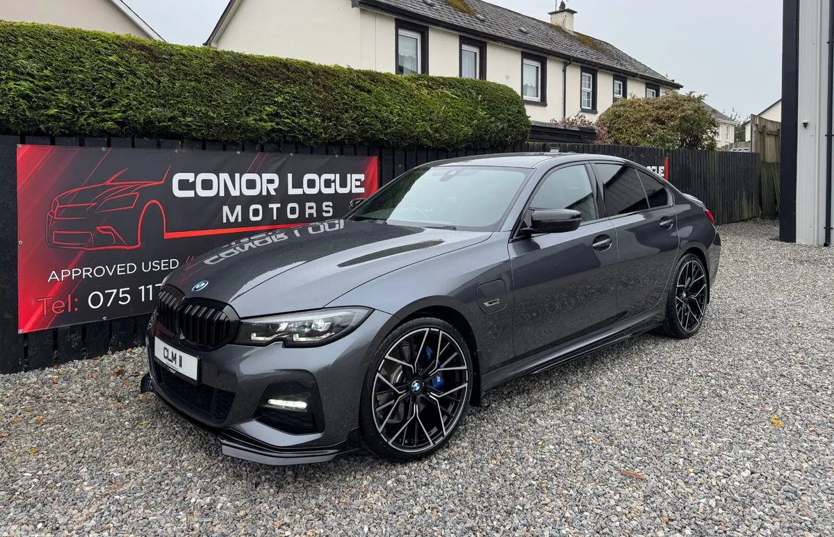 BMW 3-Series Saloon, Petrol Hybrid, 2022, Grey