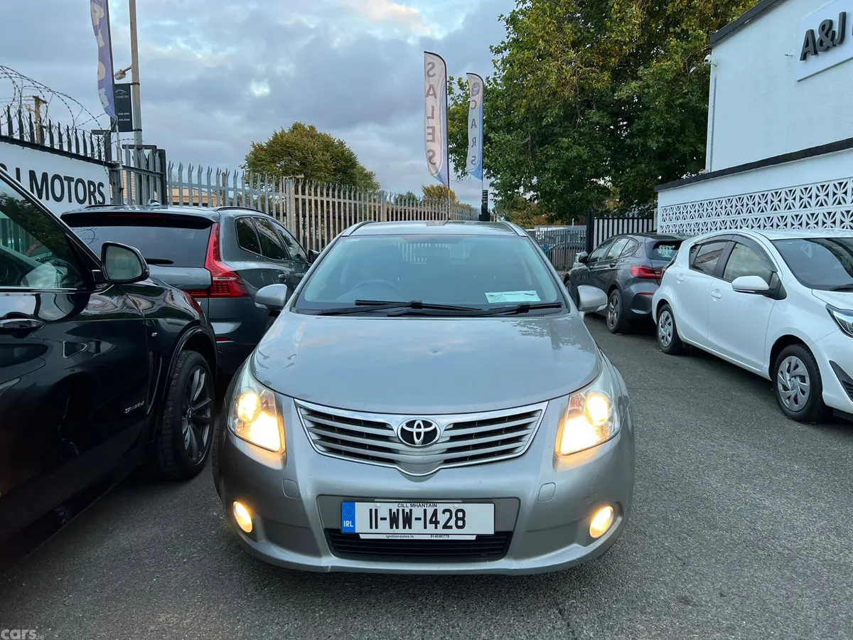 Toyota Avensis Estate, Diesel, 2011, Grey