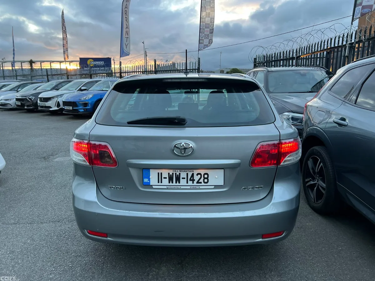 Toyota Avensis Estate, Diesel, 2011, Grey