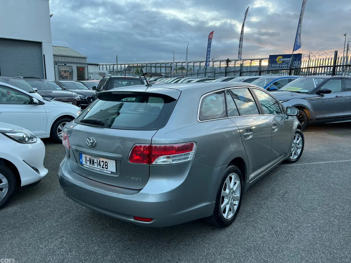 Toyota Avensis Estate, Diesel, 2011, Grey