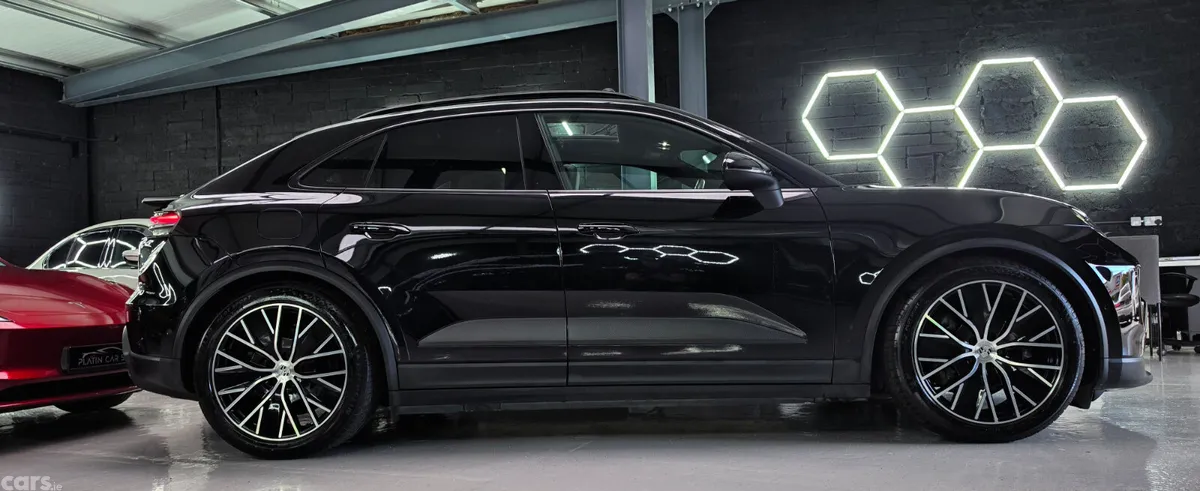 Porsche Macan SUV, Electric, 2024, Black