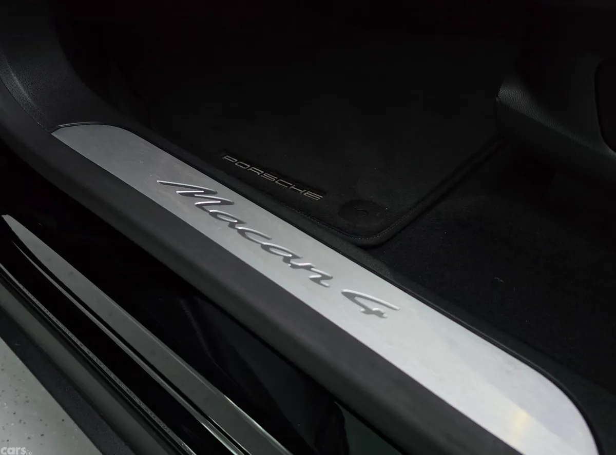 Porsche Macan SUV, Electric, 2024, Black