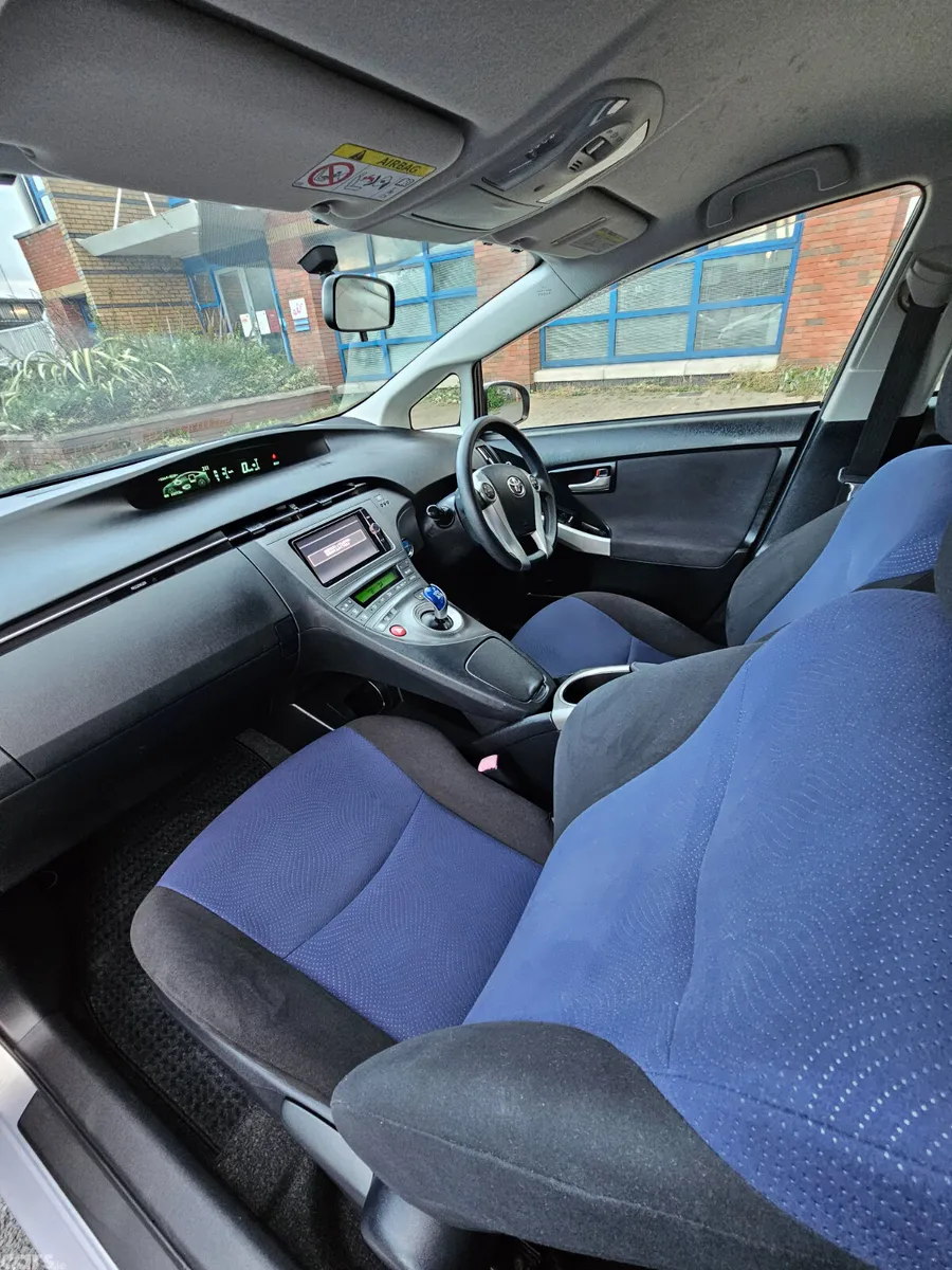 Toyota Prius Hatchback, Petrol Hybrid, 2013, Silver