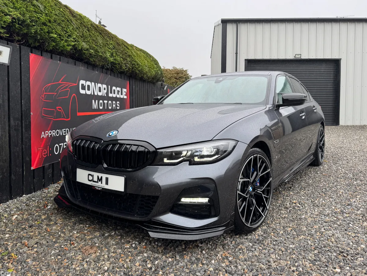 BMW 3-Series Saloon, Petrol Hybrid, 2022, Grey