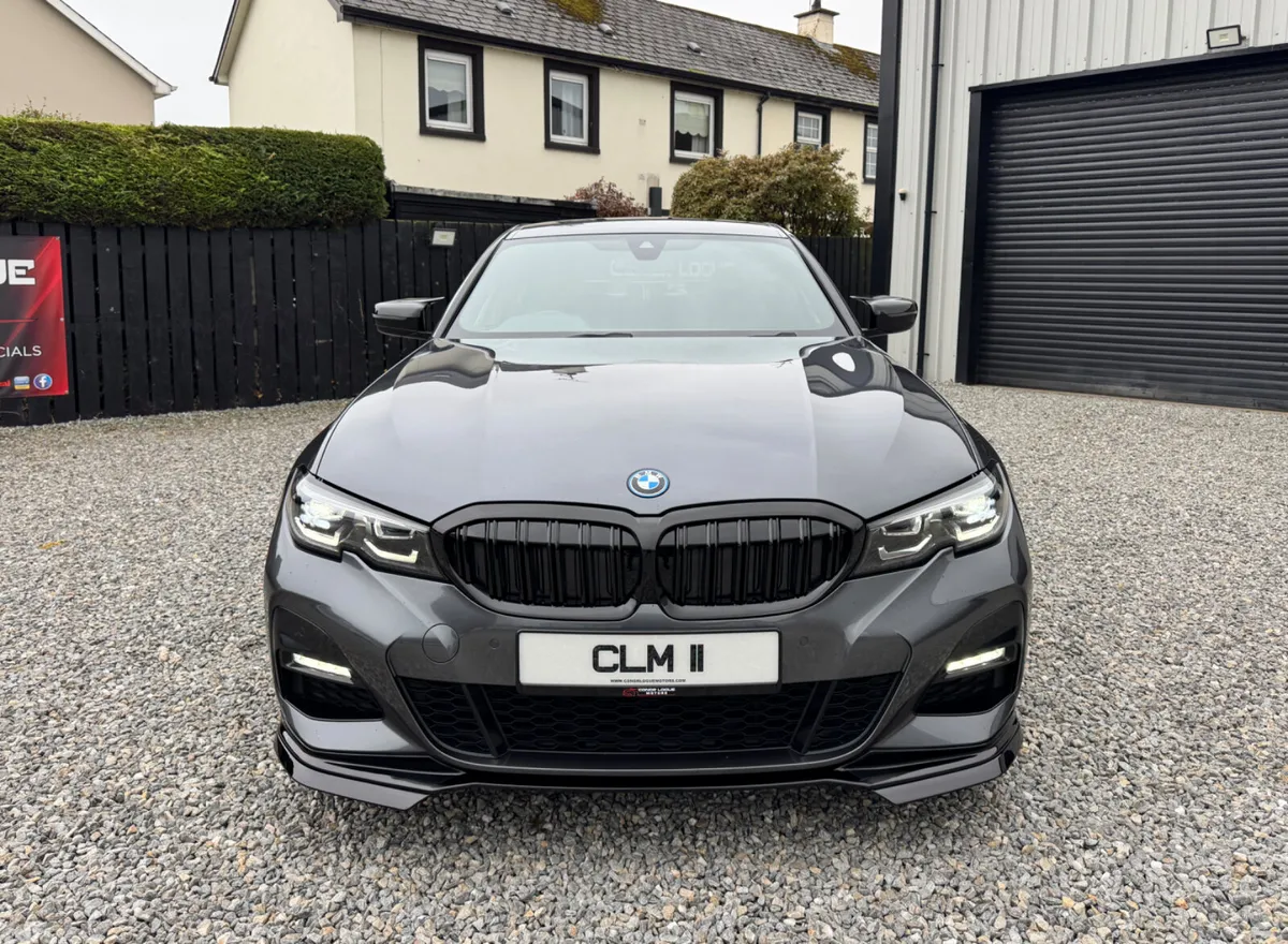 BMW 3-Series Saloon, Petrol Hybrid, 2022, Grey
