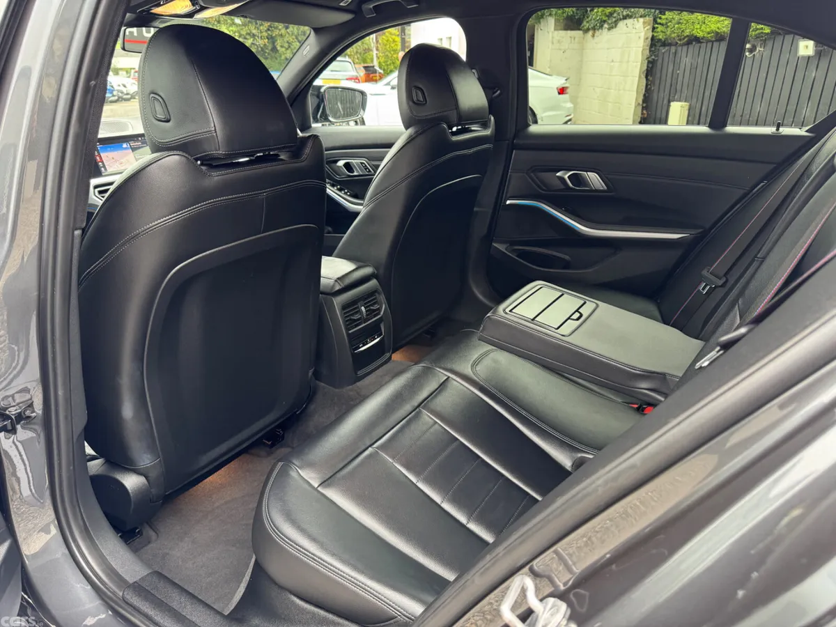 BMW 3-Series Saloon, Petrol Hybrid, 2022, Grey