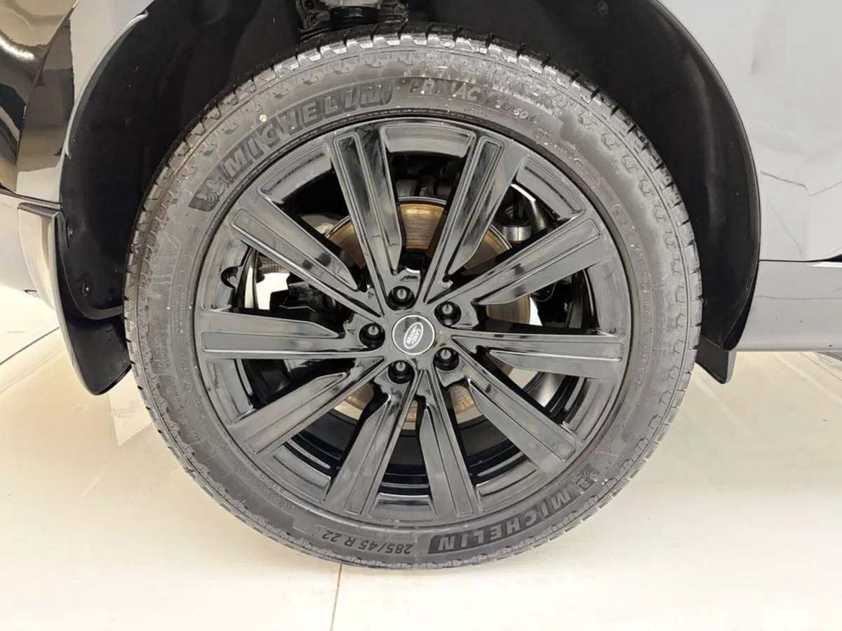 Land Rover Range Rover Estate, Petrol Plug-in Hybrid, 2026, Black