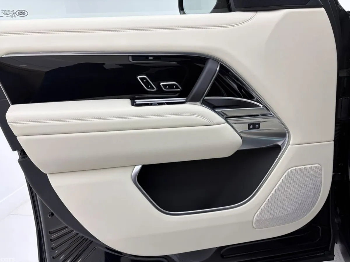 Land Rover Range Rover Estate, Petrol Plug-in Hybrid, 2026, Black