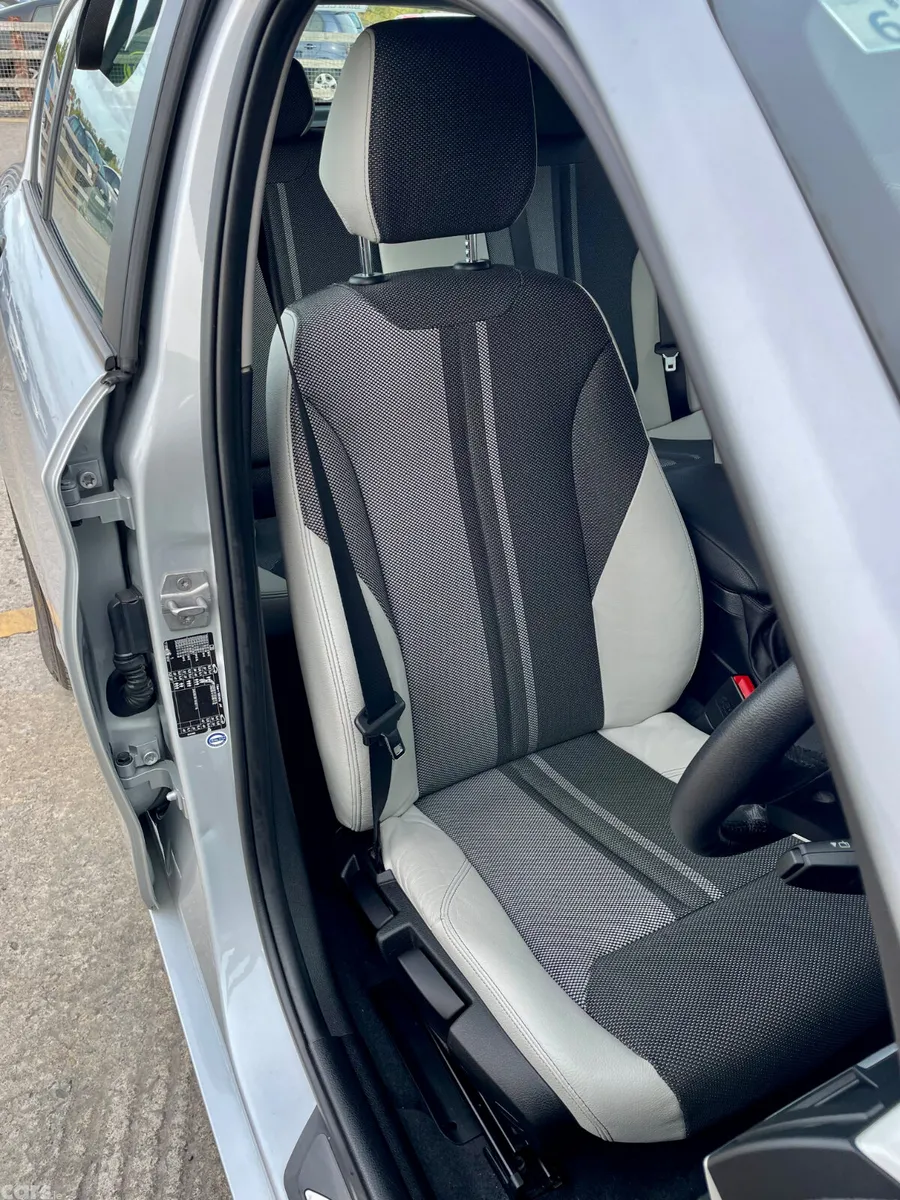 BMW 1-Series Hatchback, Diesel, 2017, Silver