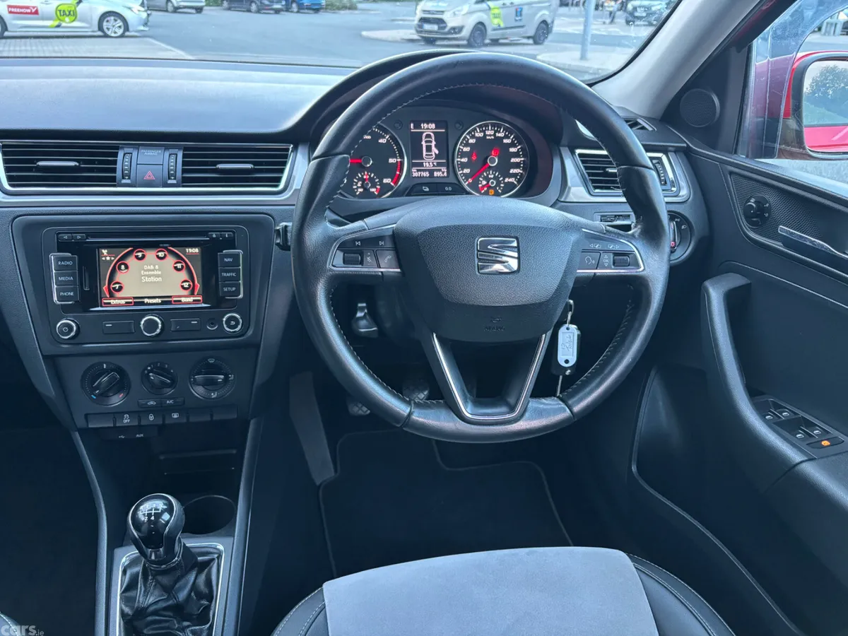 SEAT Toledo Saloon, Diesel, 2015, Red