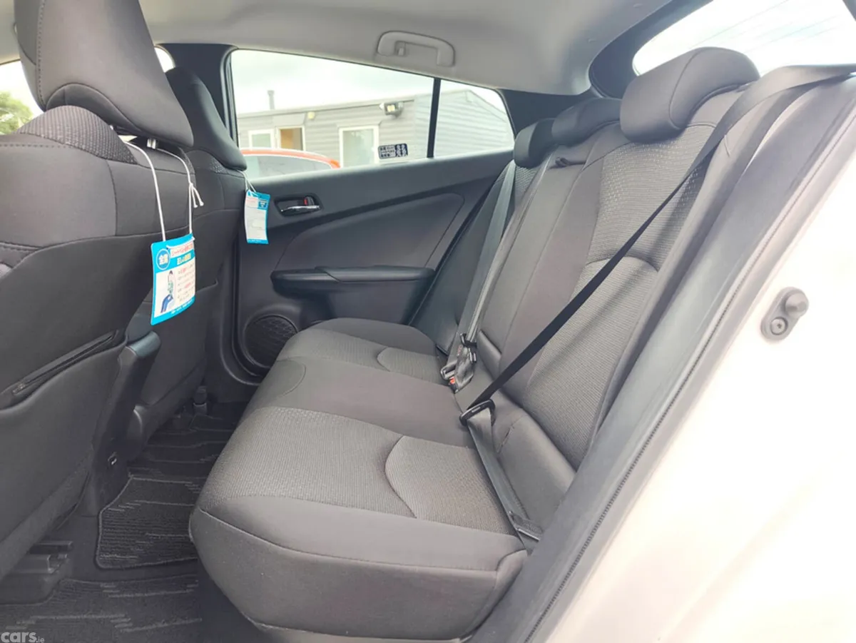 Toyota Prius Hatchback, Petrol Hybrid, 2022, White