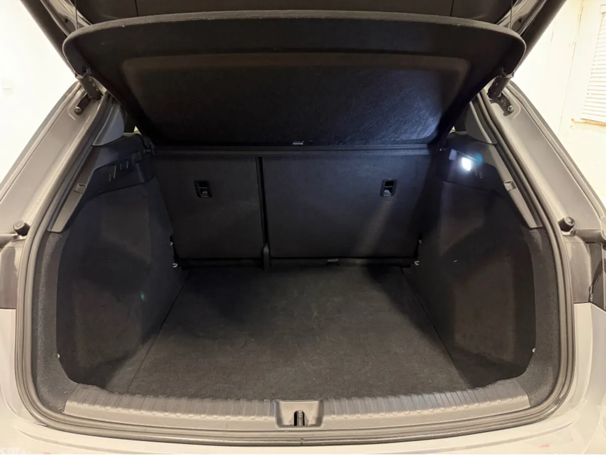 Audi Q4 e-tron SUV, Electric, 2023, Grey