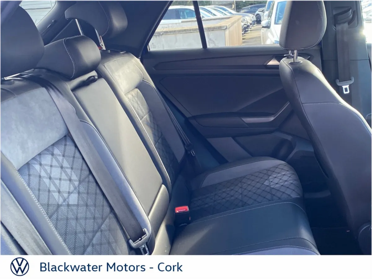 Volkswagen T-Roc SUV, Petrol, 2023, Blue