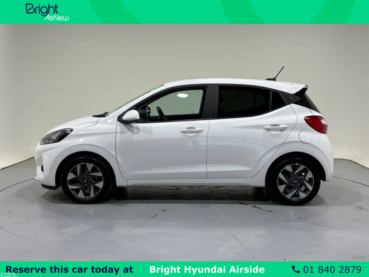 Hyundai i10 Hatchback, Petrol, 2024, White