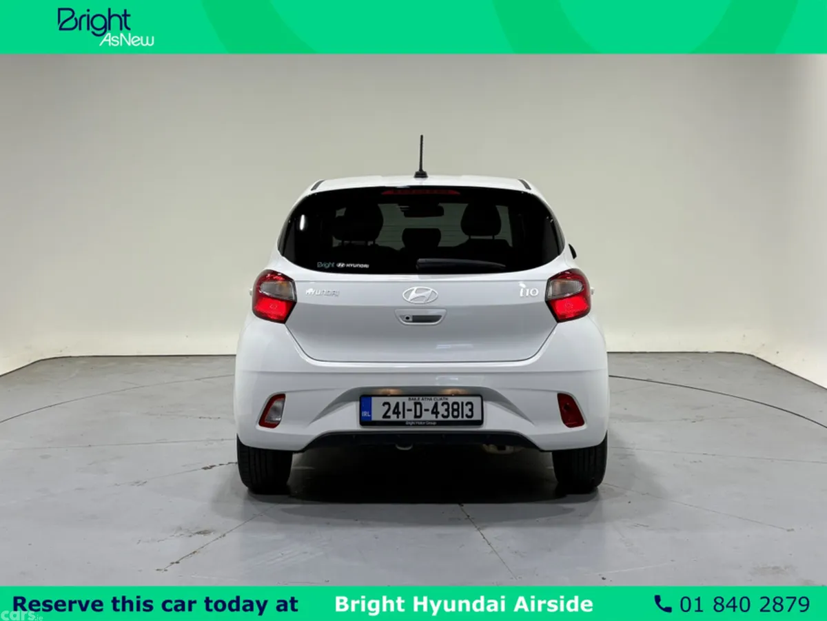 Hyundai i10 Hatchback, Petrol, 2024, White