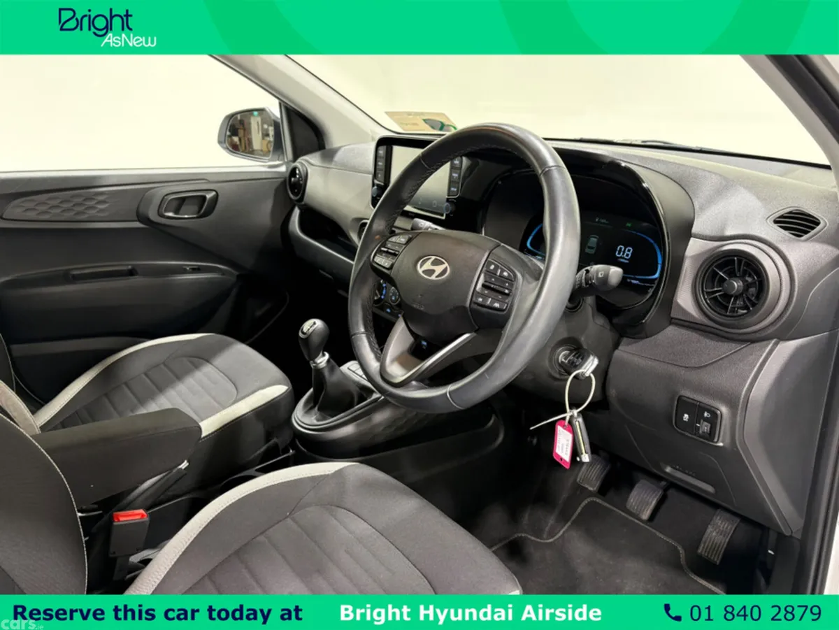 Hyundai i10 Hatchback, Petrol, 2024, White