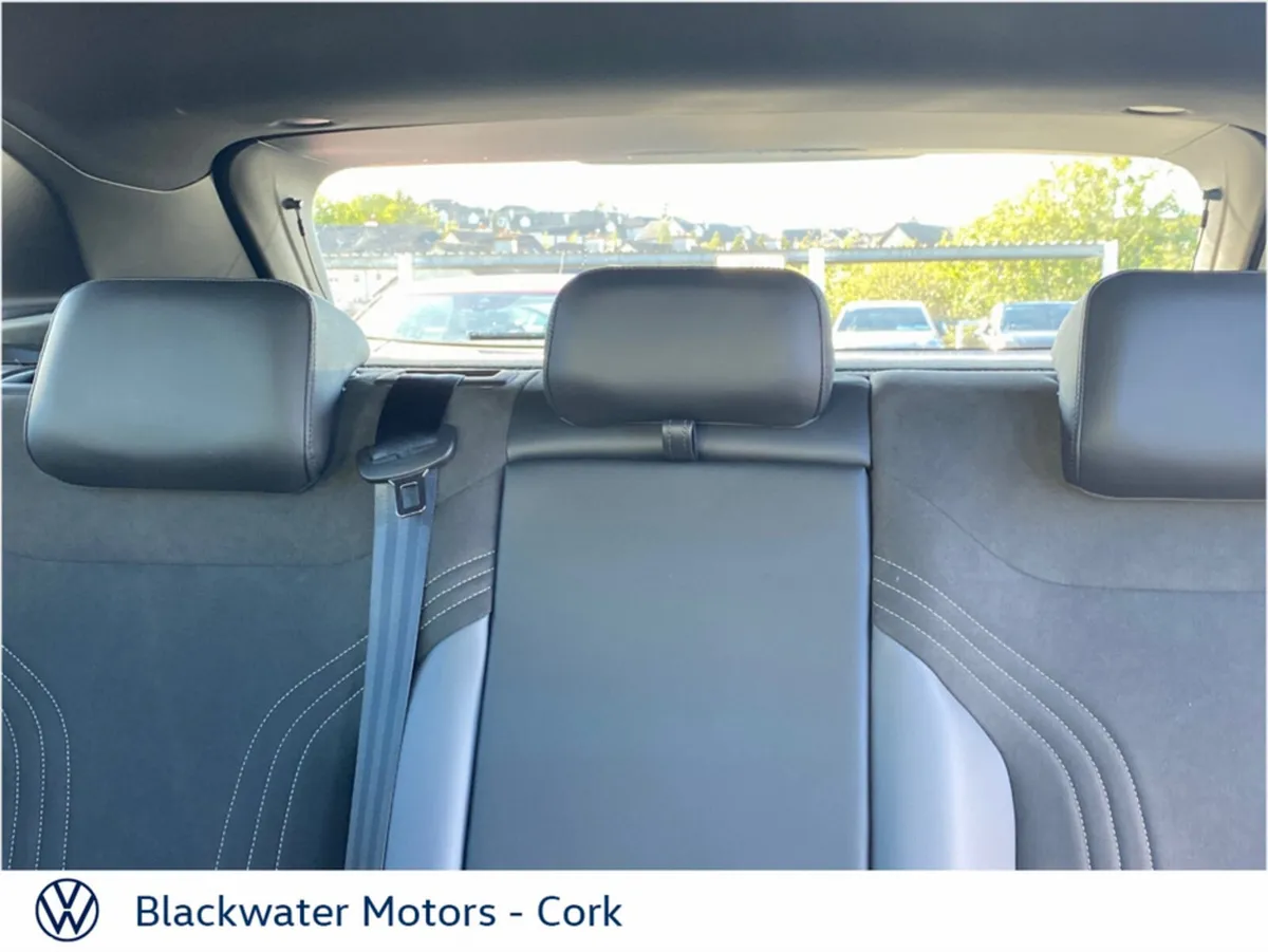 Volkswagen ID.4 Estate, Electric, 2025, Black