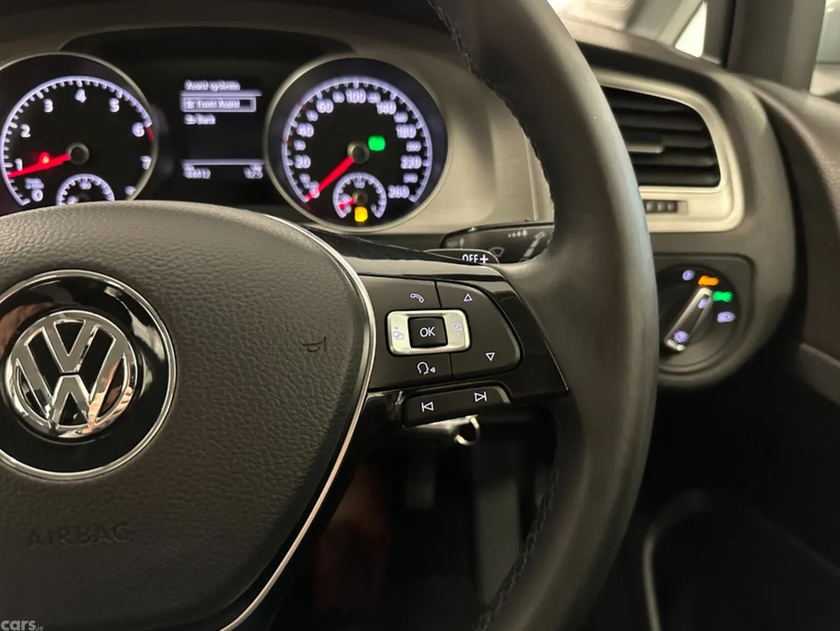 Volkswagen Golf Hatchback, Petrol, 2014, Silver