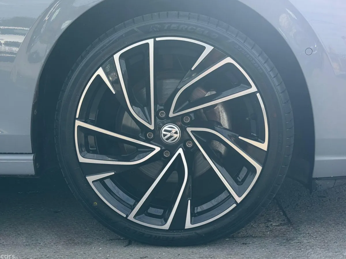 Volkswagen Golf Hatchback, Petrol Hybrid, 2021, Grey