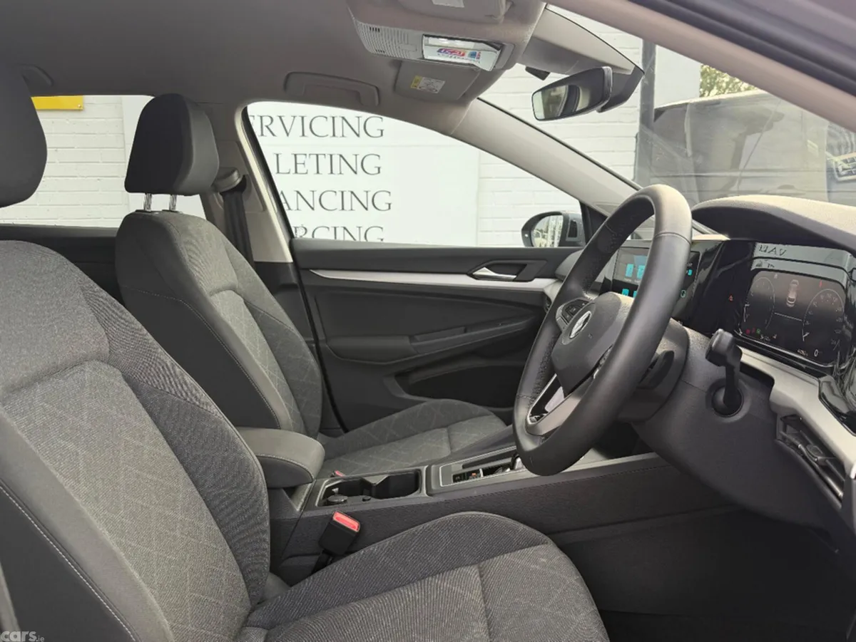 Volkswagen Golf Hatchback, Petrol Hybrid, 2021, Grey
