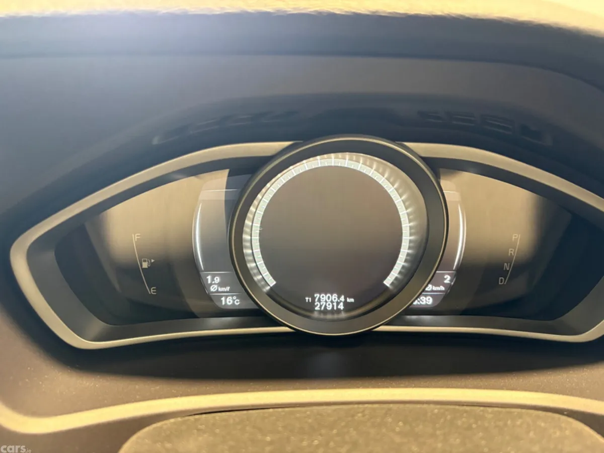 Volvo V40 Hatchback, Petrol, 2018, Grey