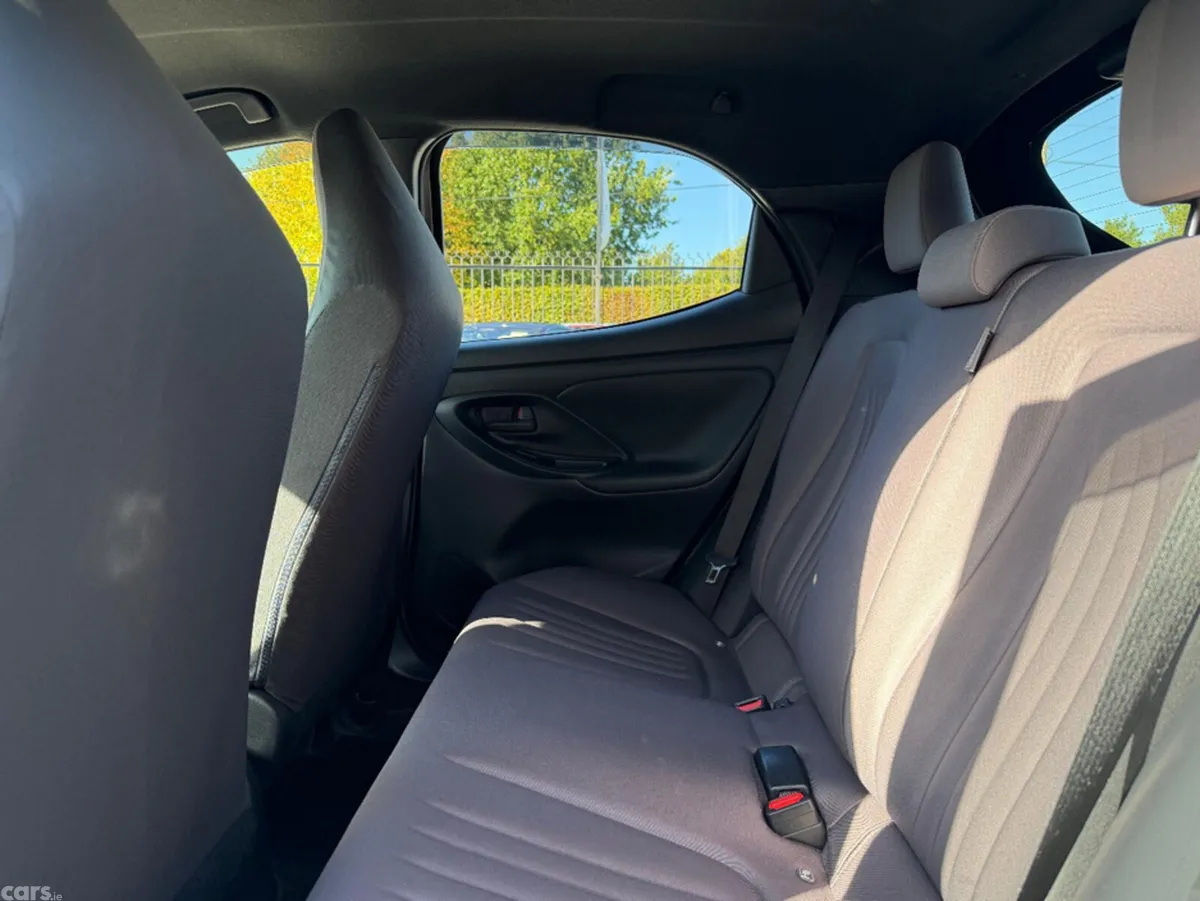 Toyota Yaris Hatchback, Petrol, 2020, Grey