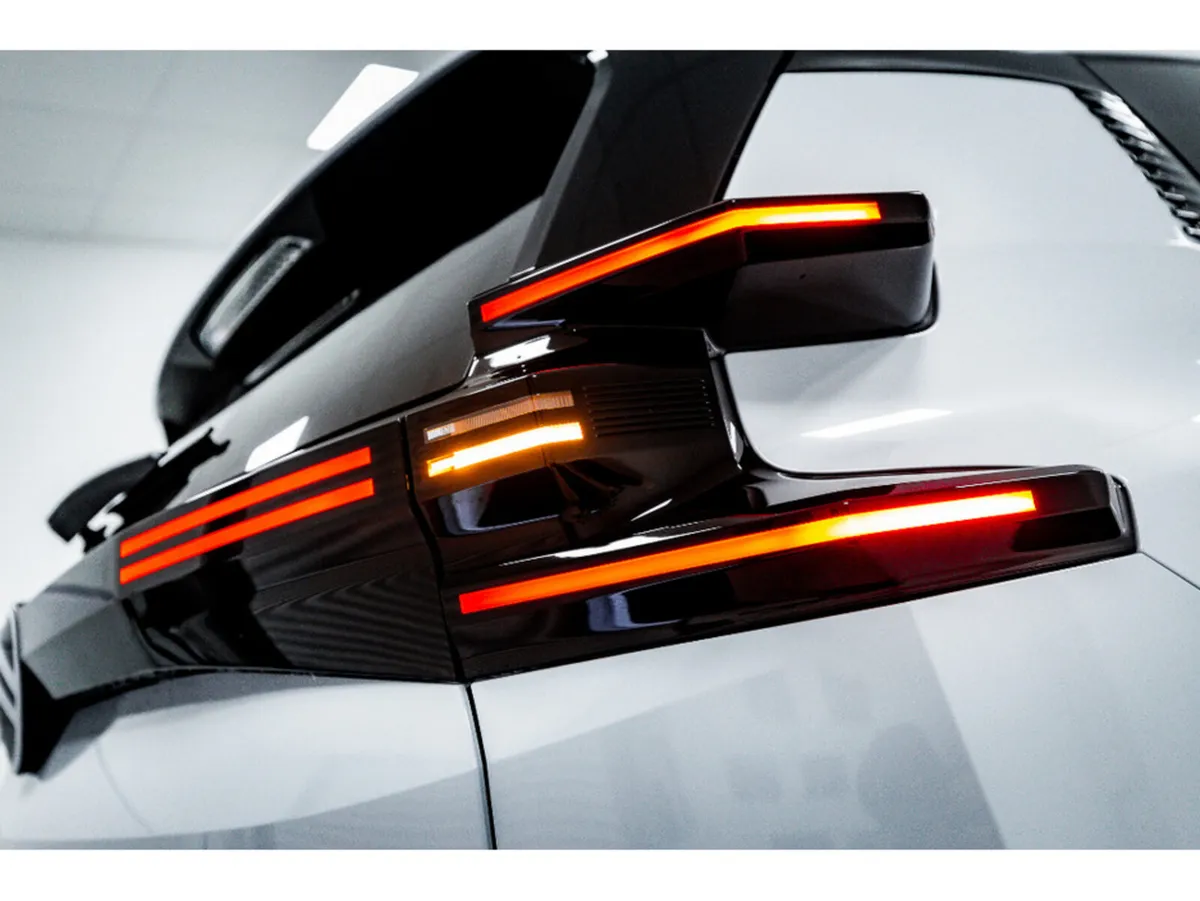 Citroen C5 Aircross SUV, Petrol Hybrid, 2026, White