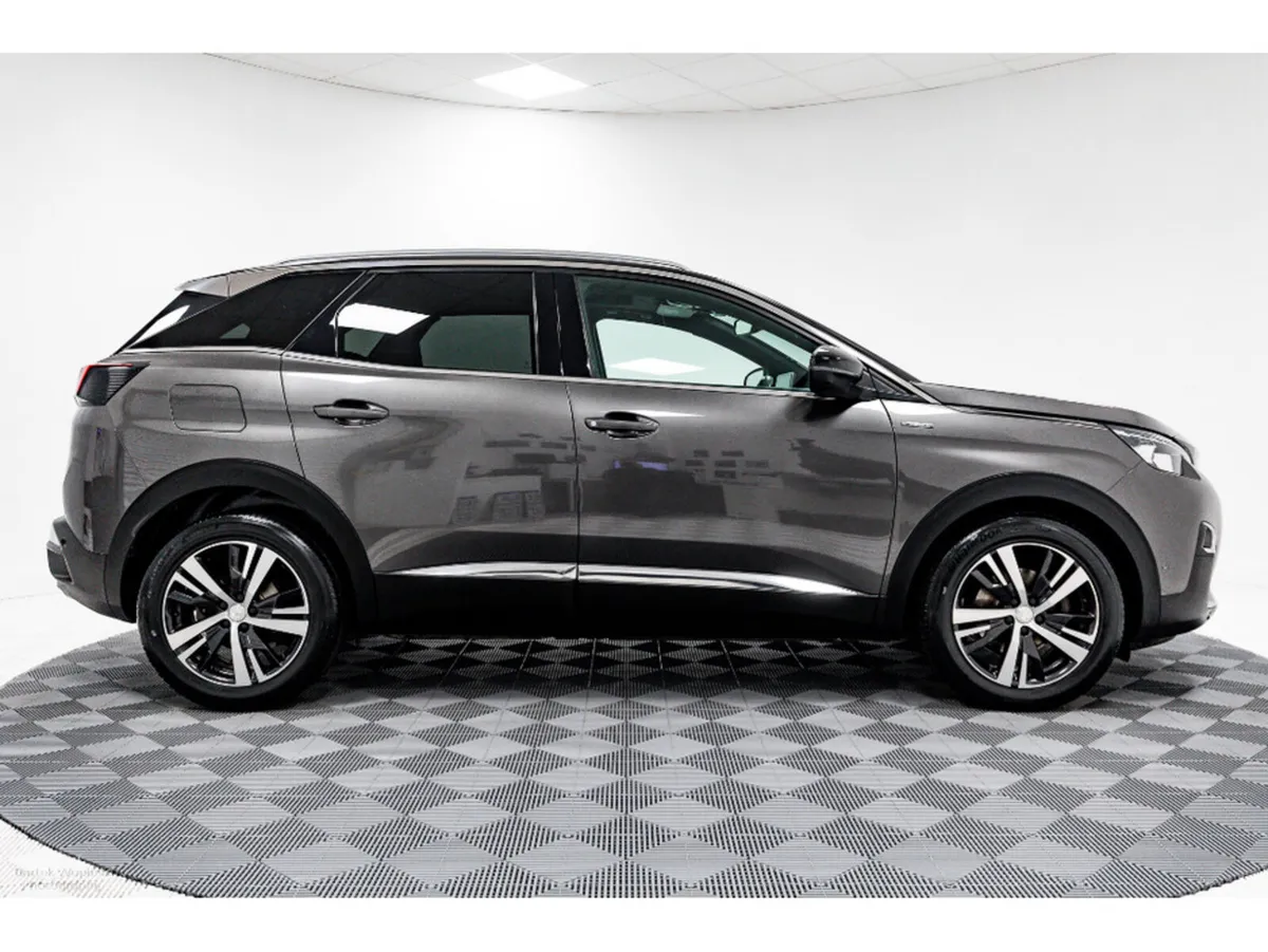 Peugeot 3008 SUV, Petrol, 2018, Grey