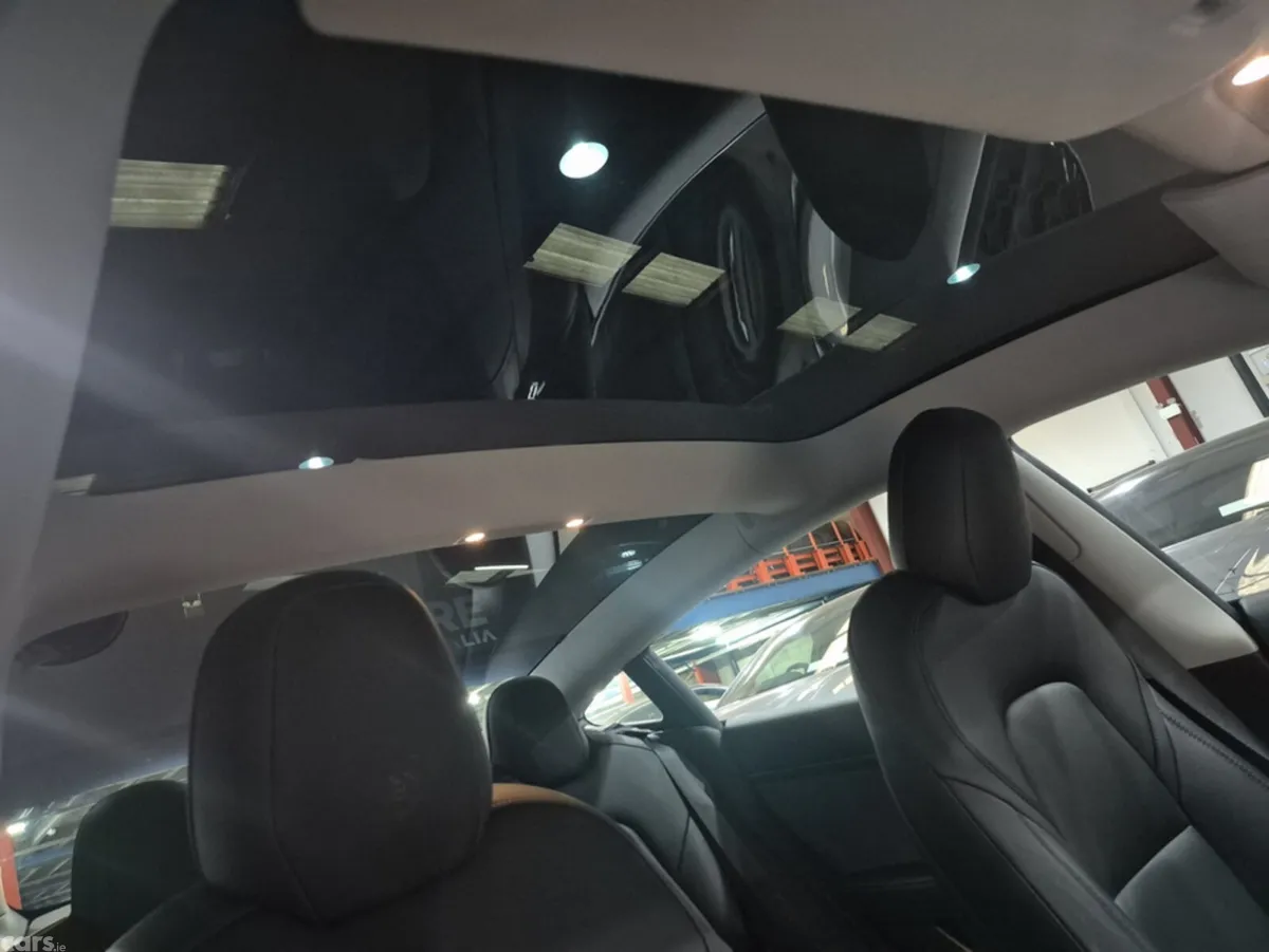 Tesla Model 3 Saloon, Electric, 2022, Blue