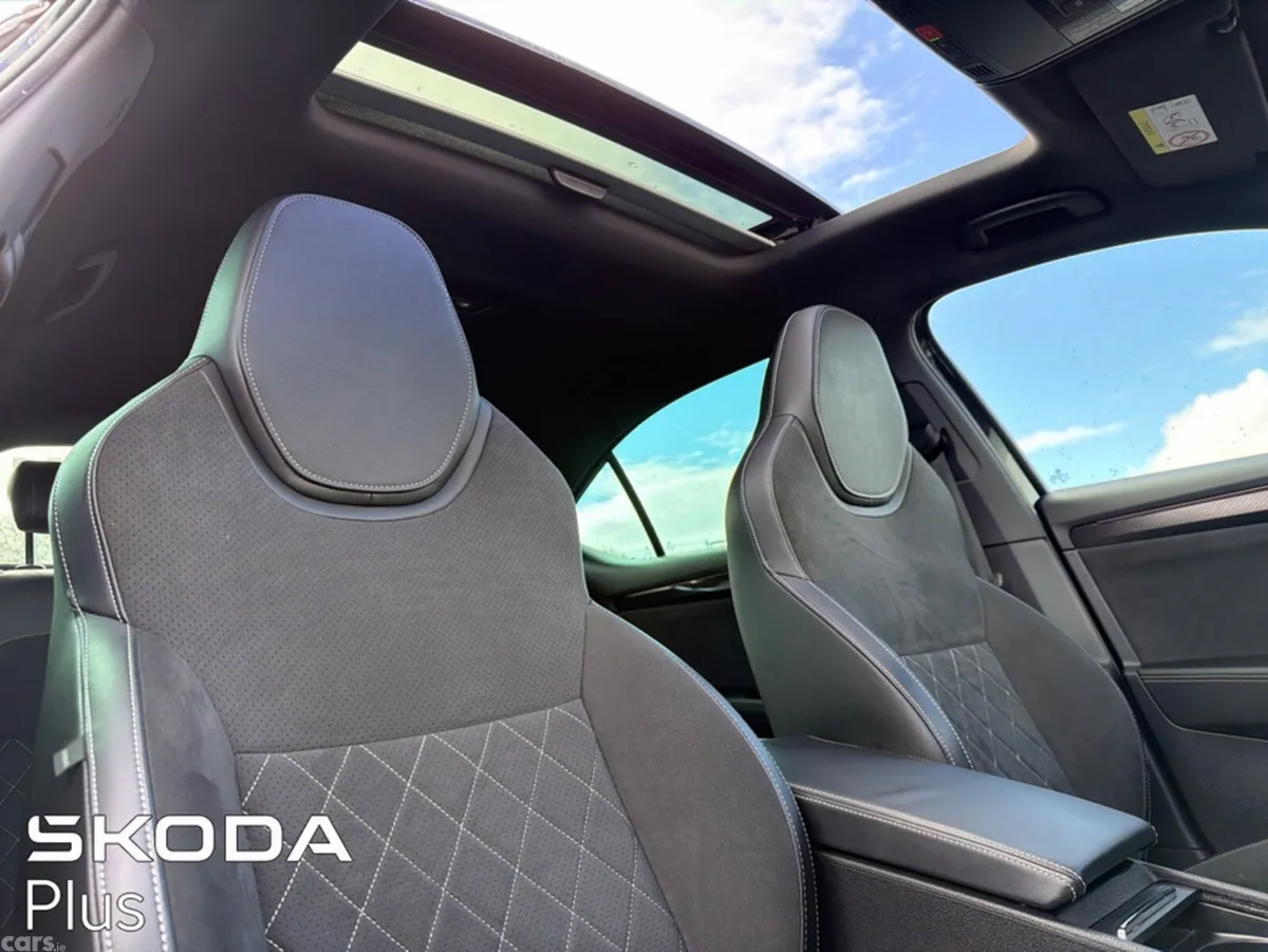 Skoda Superb Hatchback, Diesel, 2024, Black
