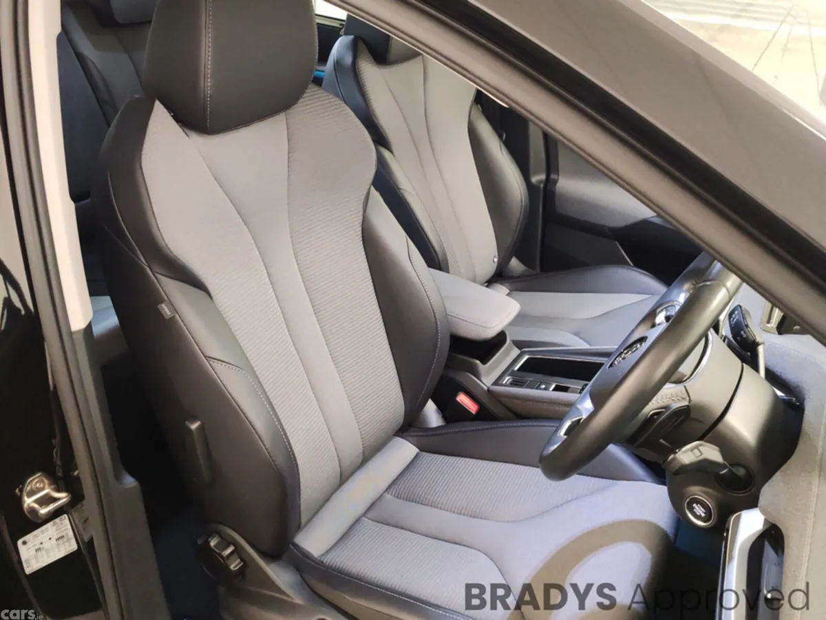 Skoda Enyaq Hatchback, Electric, 2023, Black