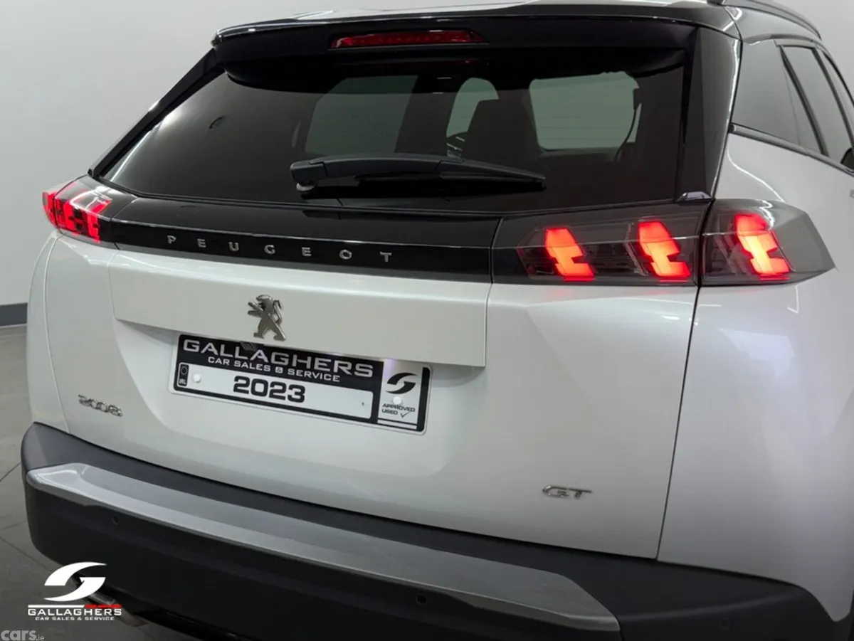 Peugeot 2008 Hatchback, Petrol, 2023, White