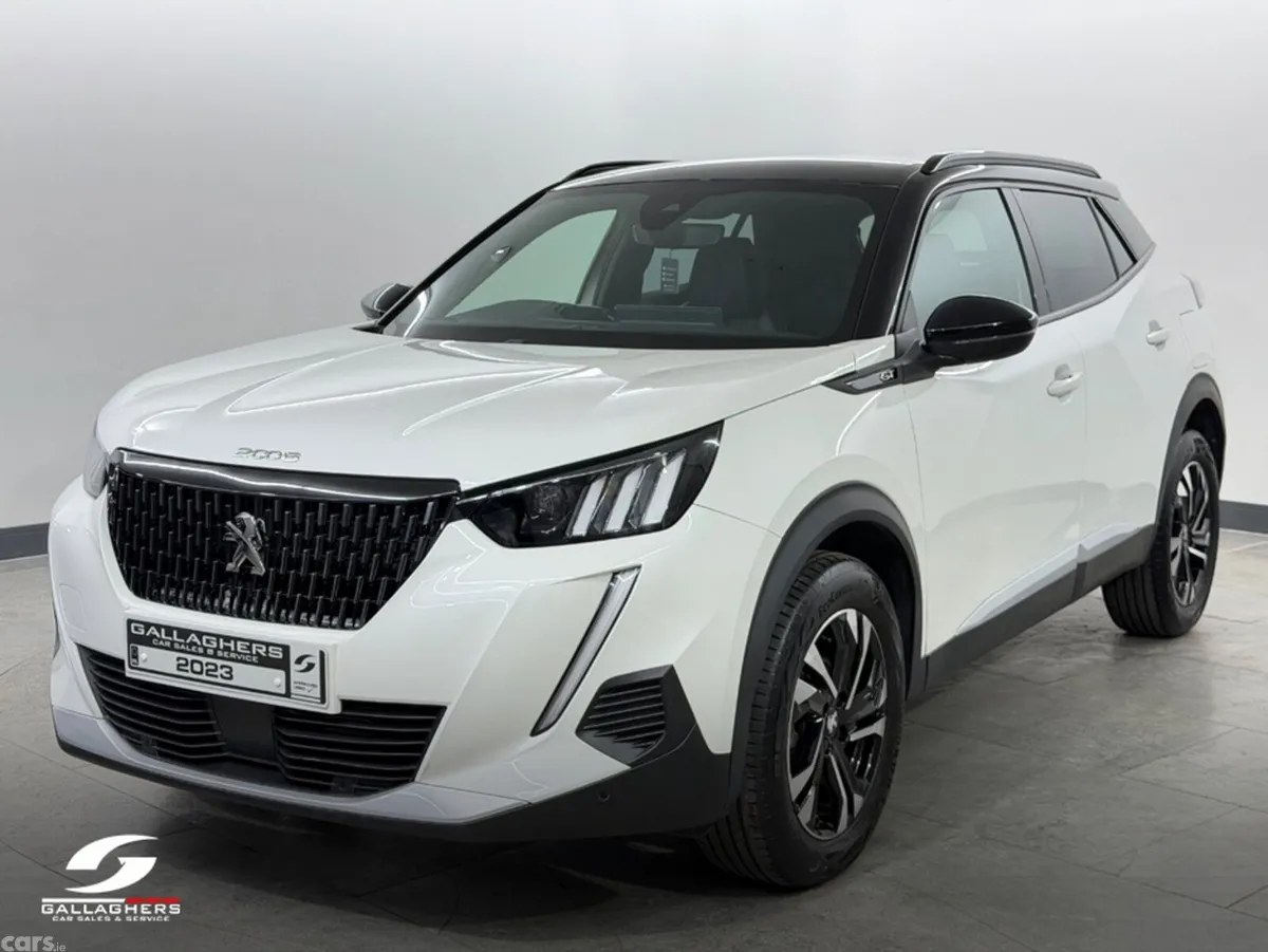 Peugeot 2008 Hatchback, Petrol, 2023, White
