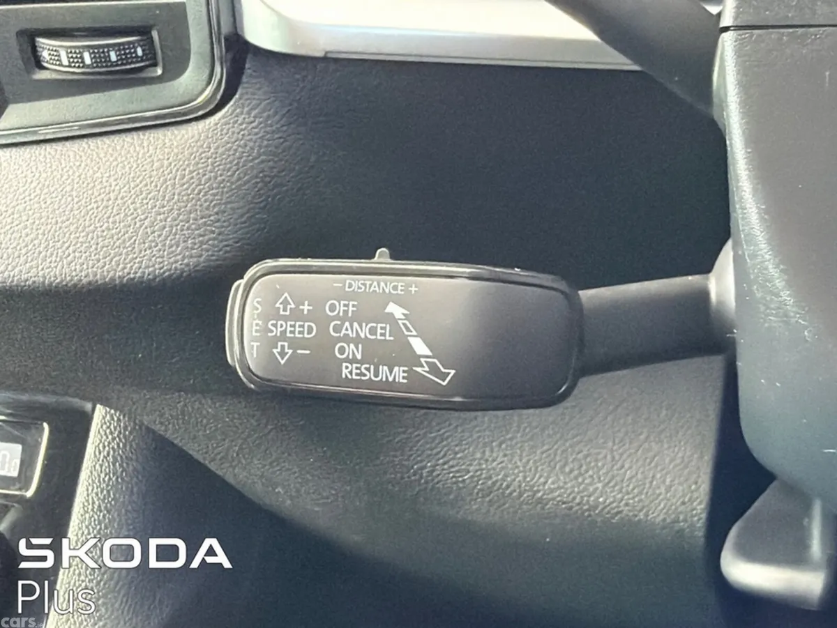 Skoda Karoq Estate, Petrol, 2022, Grey