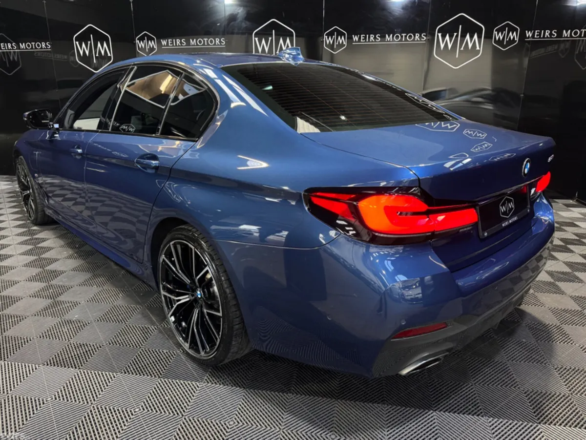 BMW 5-Series Saloon, Petrol Plug-in Hybrid, 2021, Blue