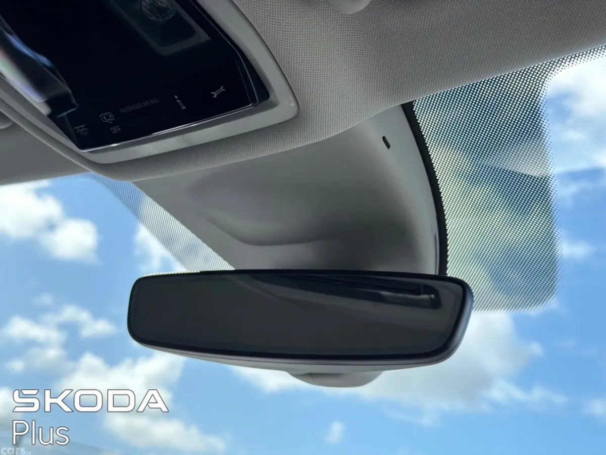 Skoda Octavia Hatchback, Diesel, 2022, Blue