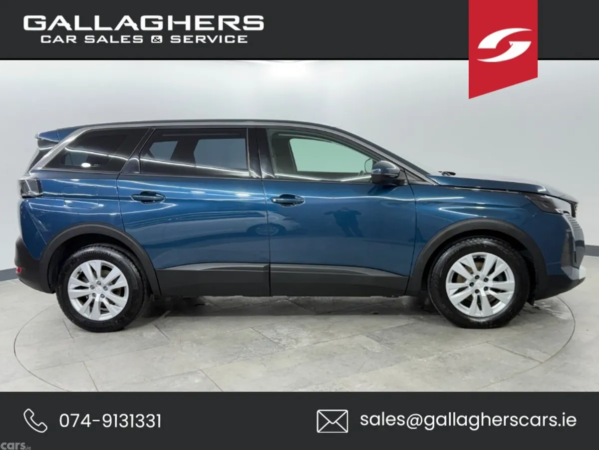 Peugeot 5008 MPV, Diesel, 2021, Blue
