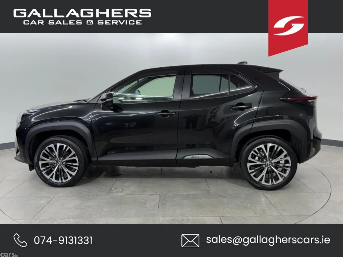Toyota Yaris Cross SUV, Petrol Hybrid, 2023, Black