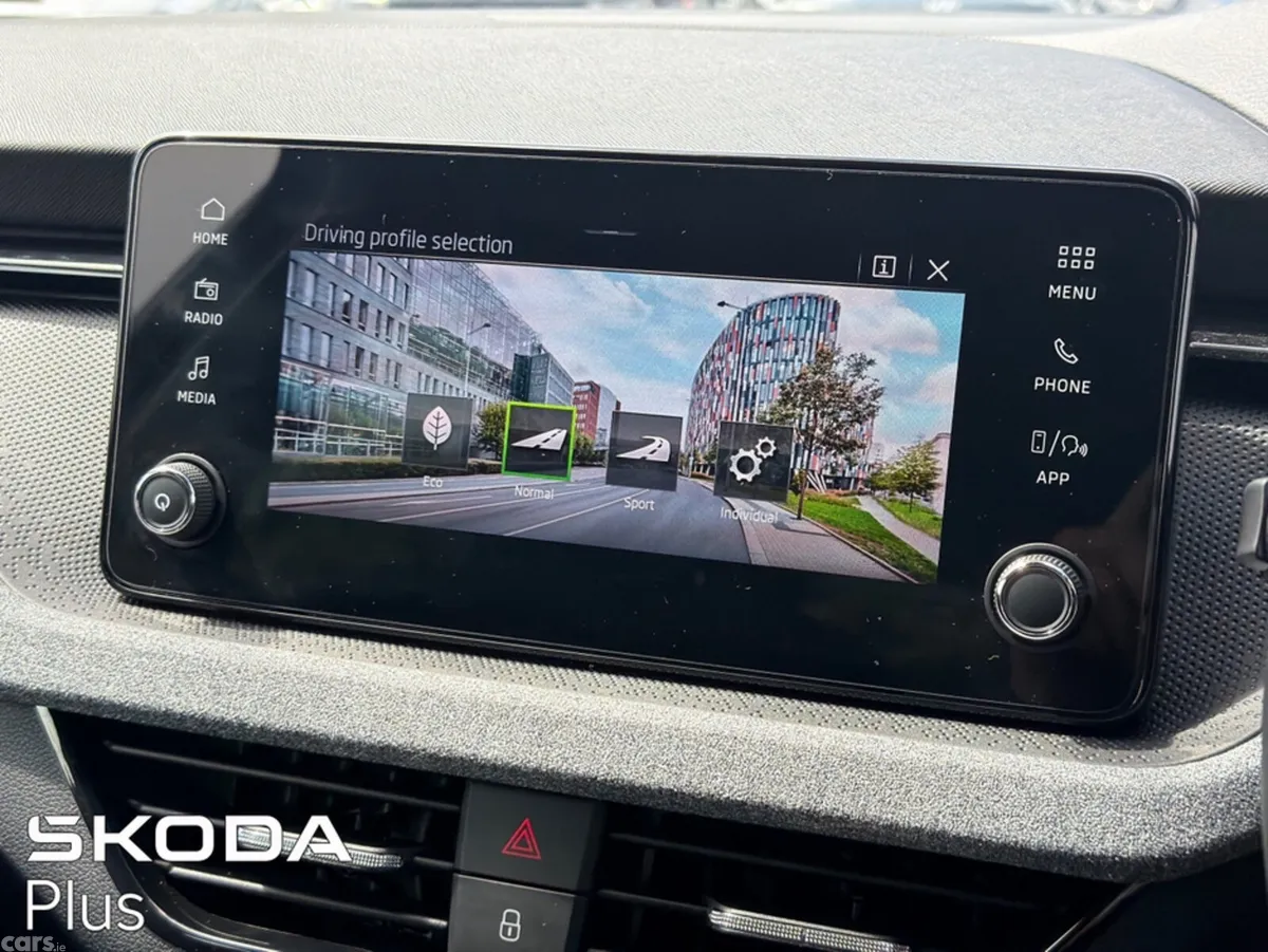 Skoda Scala Hatchback, Petrol, 2026, Grey
