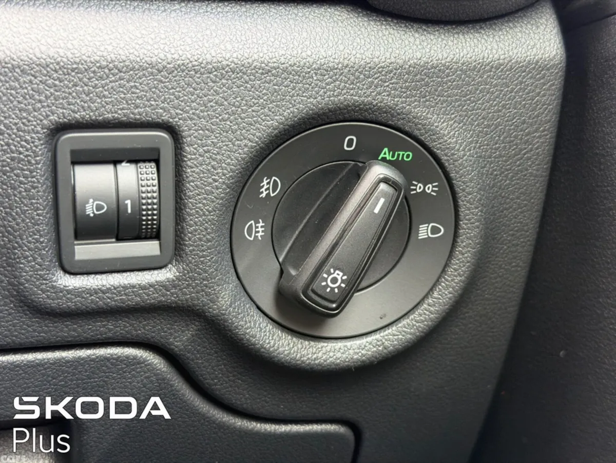 Skoda Fabia Hatchback, Petrol, 2026, Black