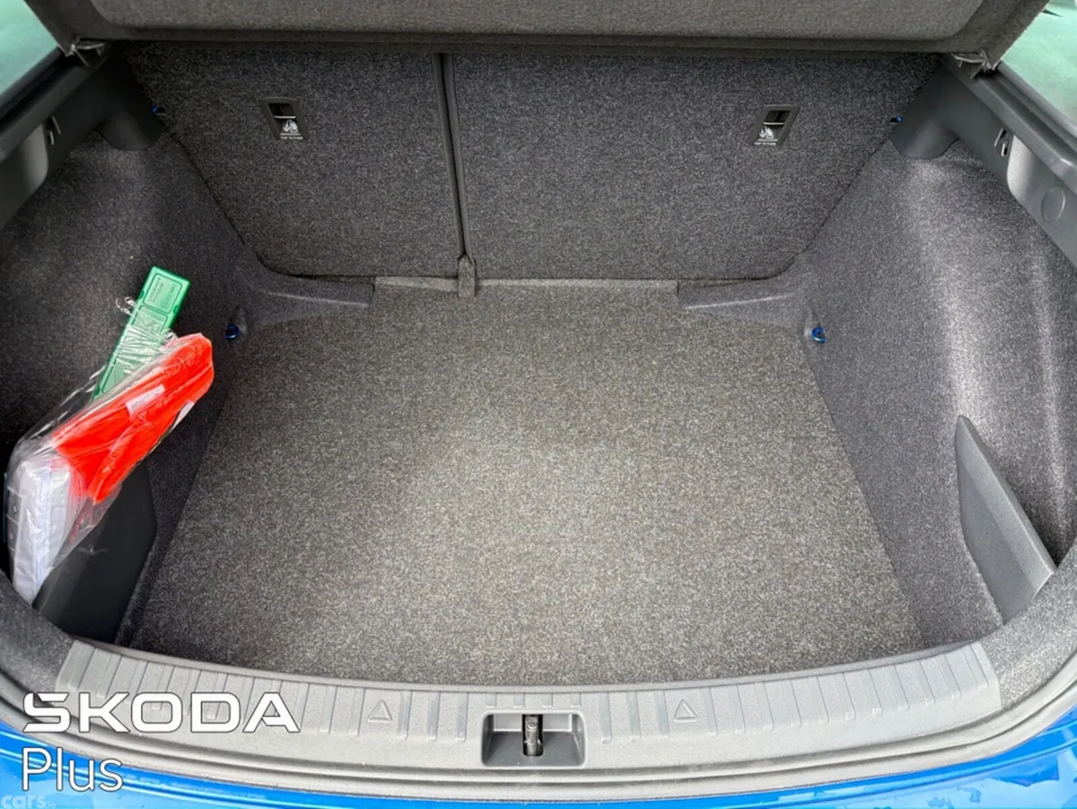 Skoda Scala Hatchback, Petrol, 2026, Blue