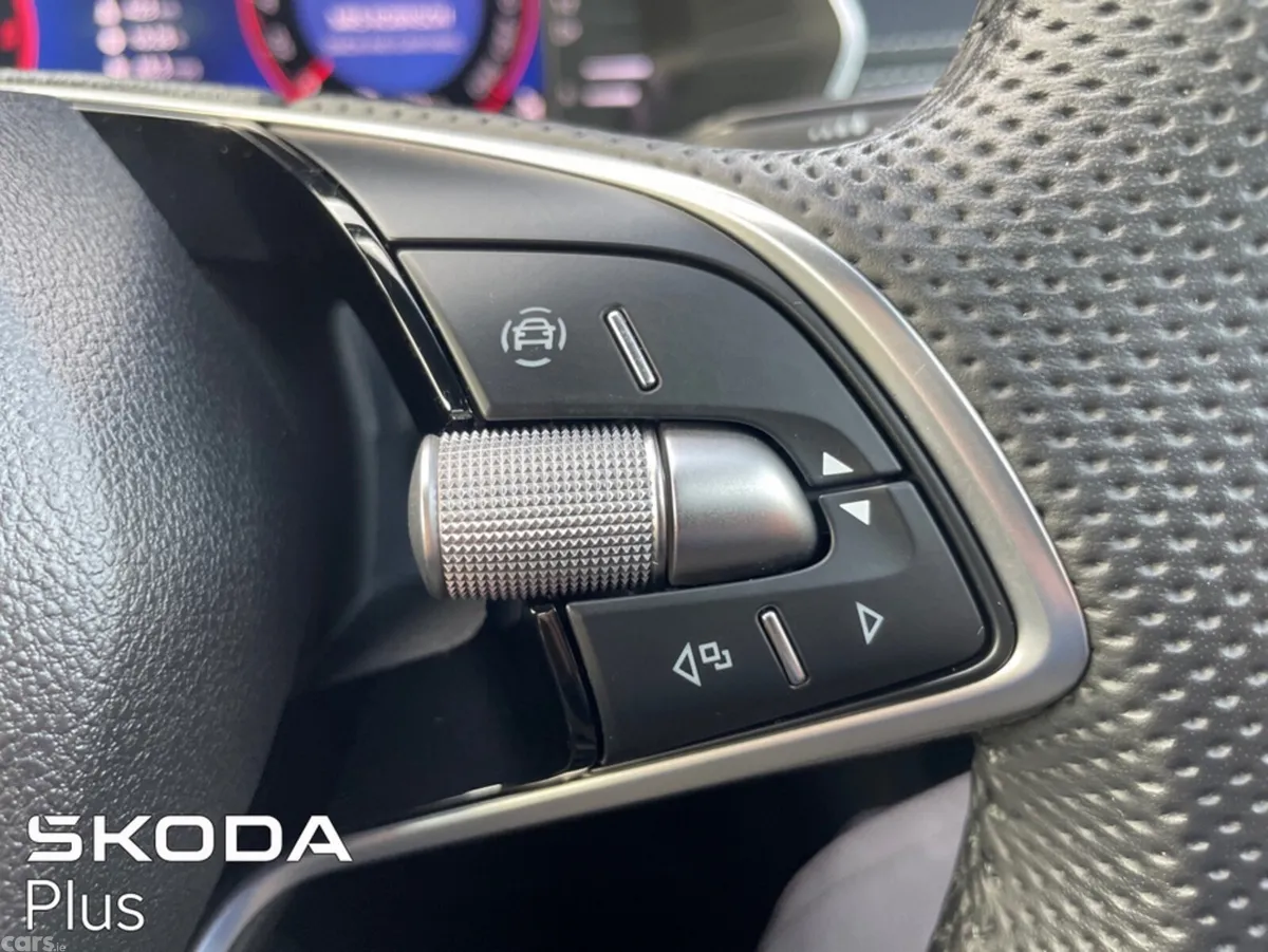Skoda Octavia Saloon, Diesel, 2026, Black